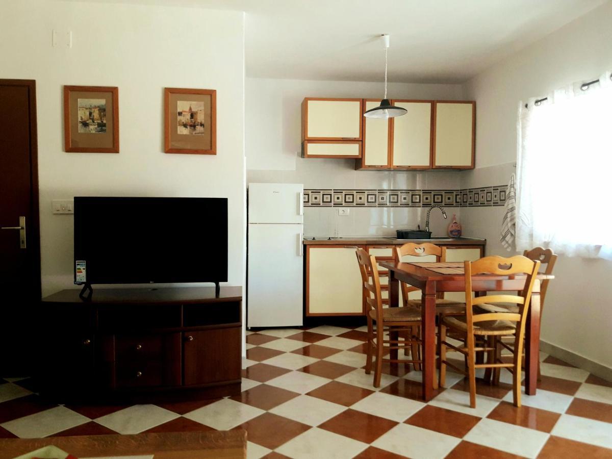 Casa Istriana Nona Pina Vila Kaštelir Exterior foto